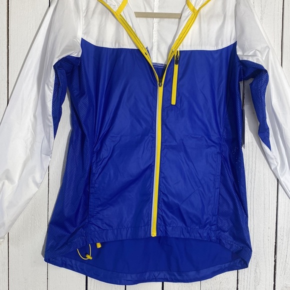 Xersion Jacket - Picture 3 of 9